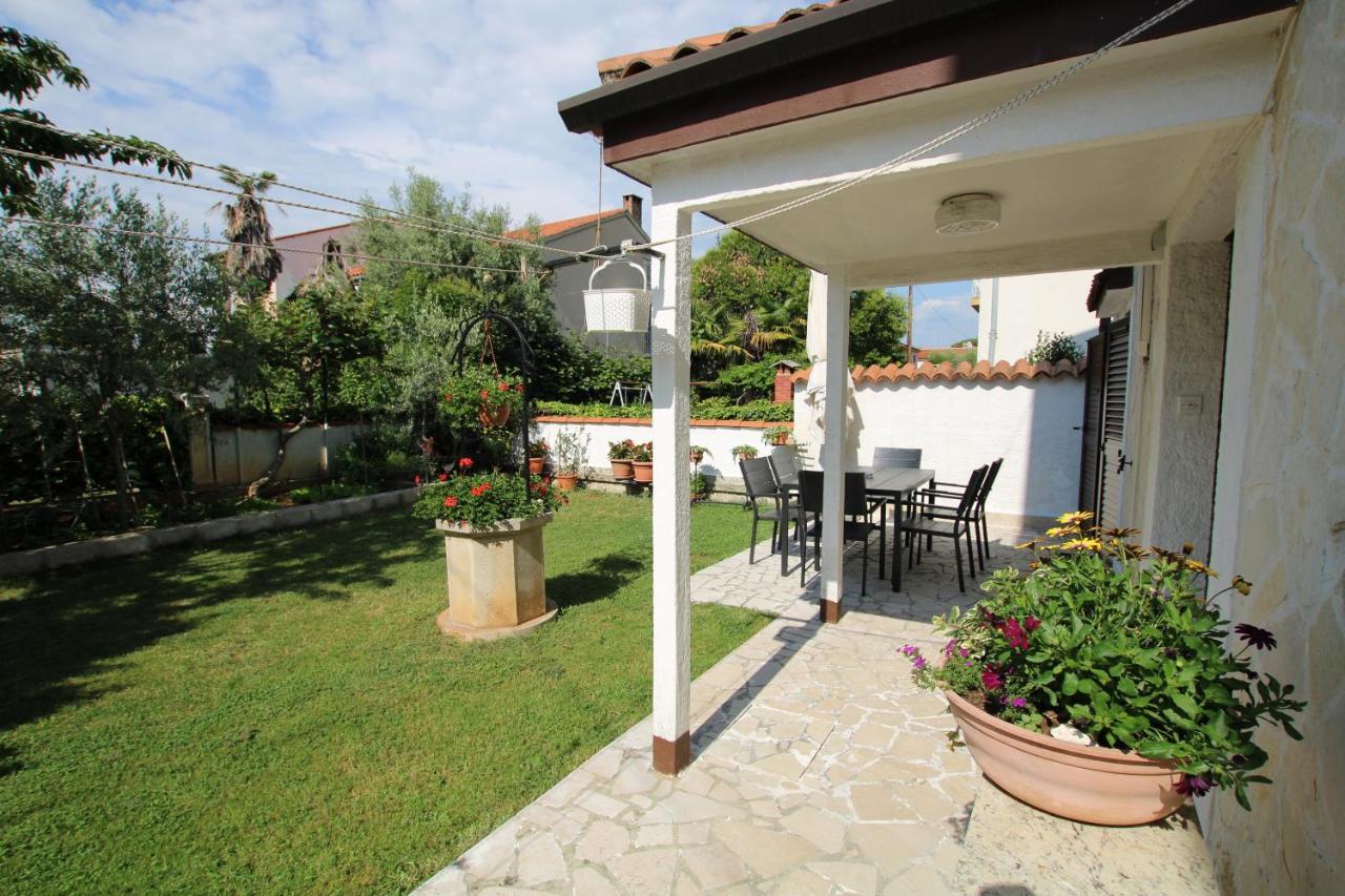 Apartment Sunny Garden Пореч Екстериор снимка